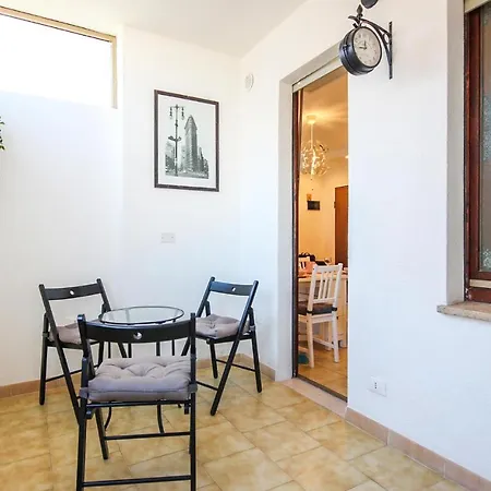 Gorgeous In Apartamento Quartu SantʼElena