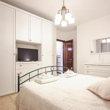 Awesome In Quartu Santelena With Wifi * Quartu Sant'Elena